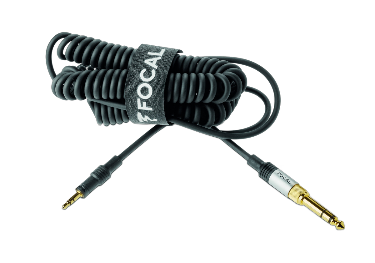 Focal Listen Professional — coiled cable and connectors